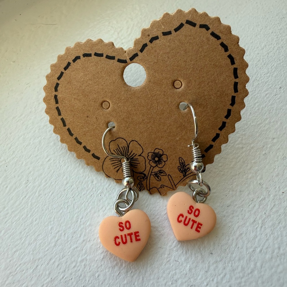 Handmade Conversational Heart-Shaped 'So Cute' Earrings - Peach Red ‘So Cute’